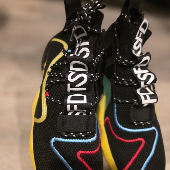 Adidas - Picture 12 of 12